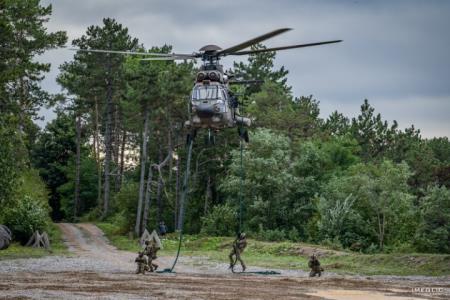 Dinamični prikaz Enote za specialno delovanje, foto Ivica Meglić 3